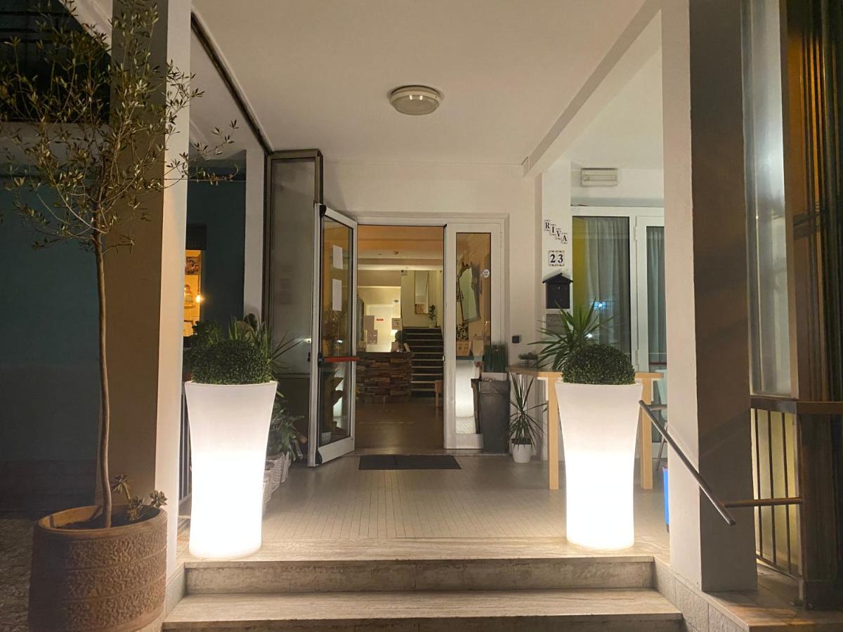 Hotel Riva Rimini Exteriör bild